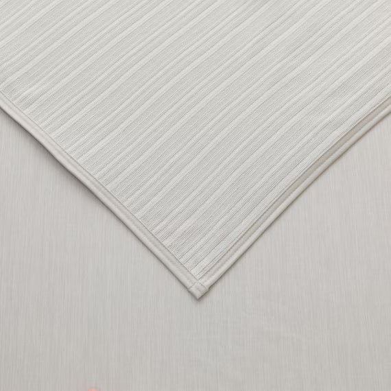 REVERSIBLE NCOOL BLANKET WSP D GY S2503