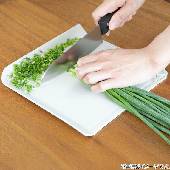 CUTTING BOARD S