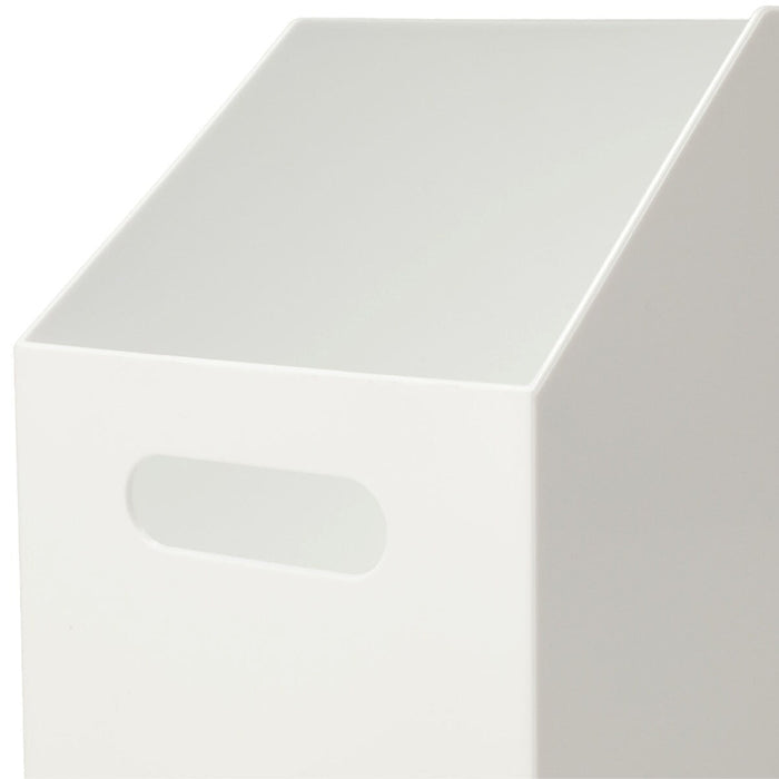 STRAGE BOX WITH CASTER CLANE WH GP19