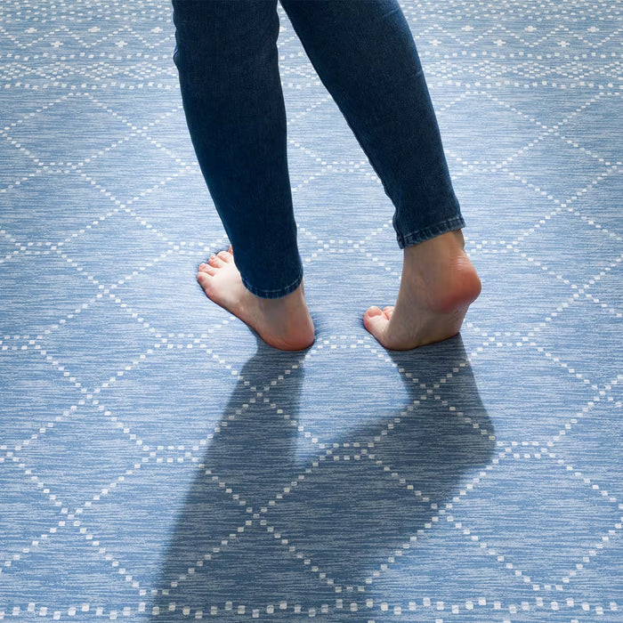 RUG NC EXTREME COLD RPT 130X185 BL Q01