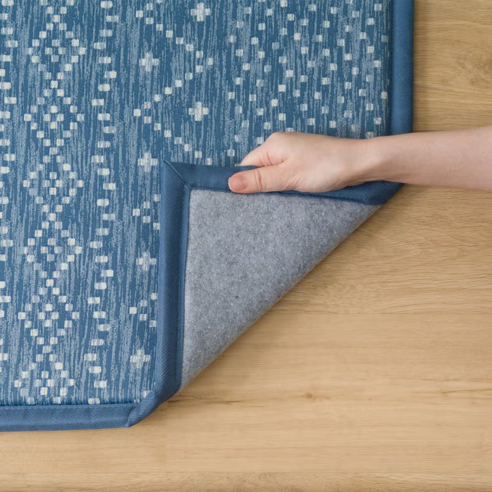 RUG NC EXTREME COLD RPT 185X240 BL Q01