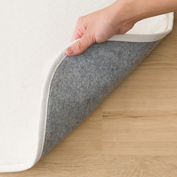 FUR RUG 185X185 IV RM01